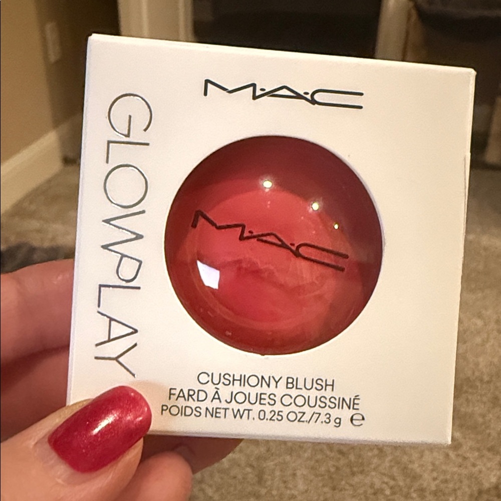 New MAC Cosmetics Glow Play Cushion glowplay Blush - Vibrant Pink